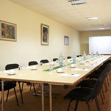 Ξενοδοχείο Kleefelder Hof 3*