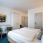 Otel Kleefelder Hof 3*
