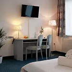 Kleefelder Hof Otel 3*