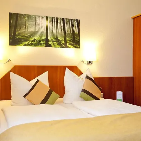 Kleefelder Hof מלון 3*